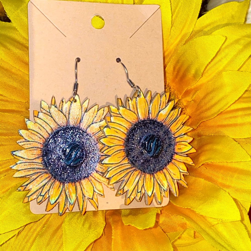 Sunflower earrings🌻